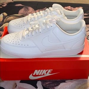 Court Vision Low Top Sneaker